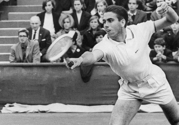 Winkelier koel mannelijk Manolo Santana, 80 years of tennis - Slazenger Heritage Blog