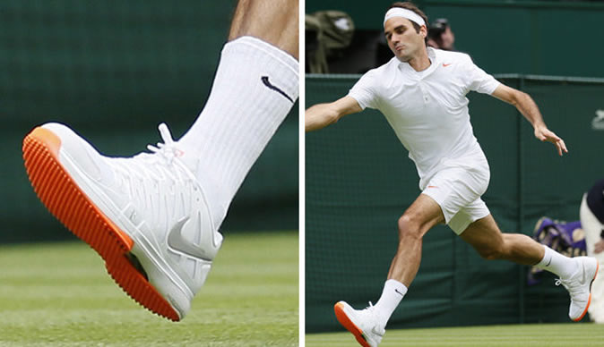 roger federer wearing white at wimbledon